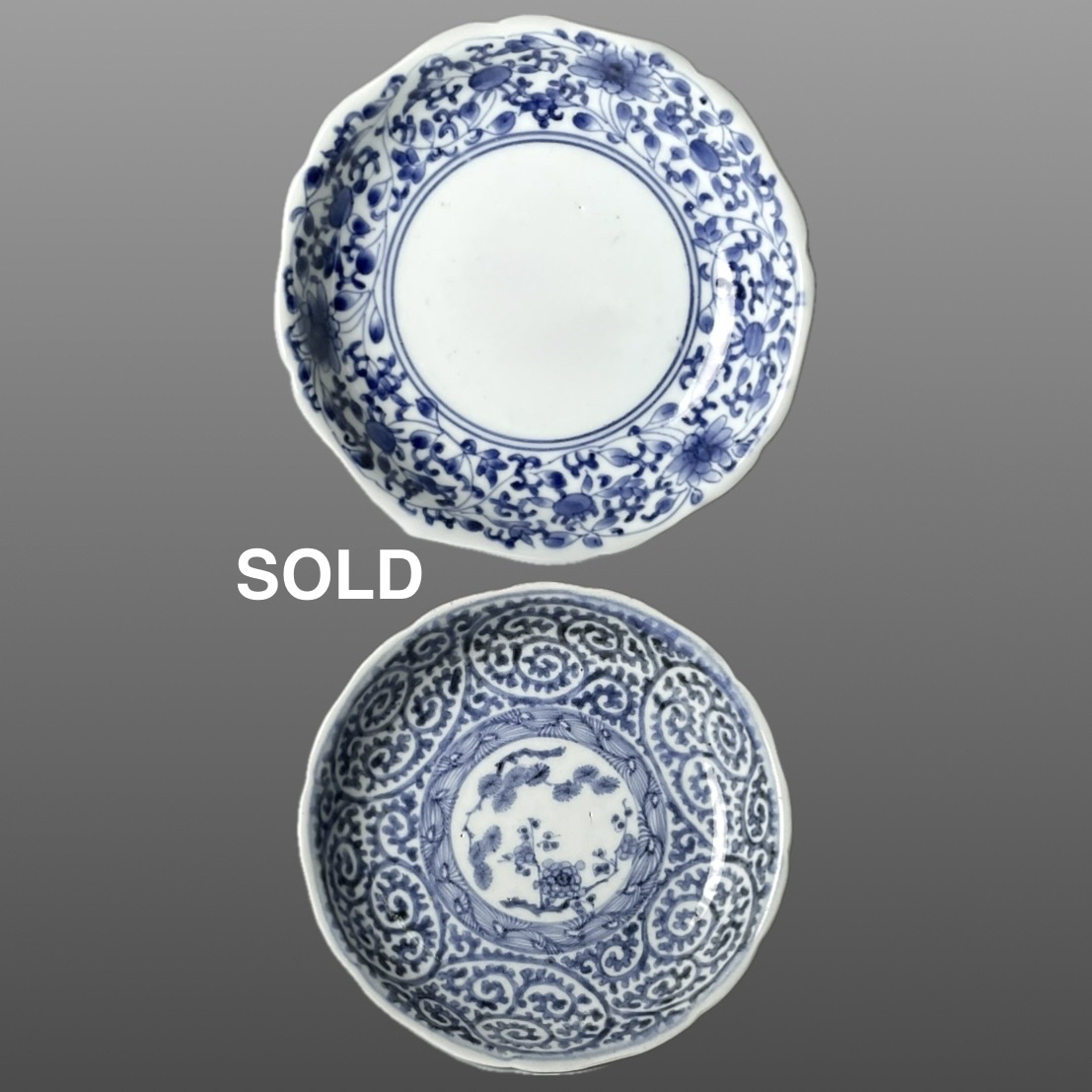 古伊万里花唐草四寸皿と蛸唐草二重線描四寸皿のペアでの販売