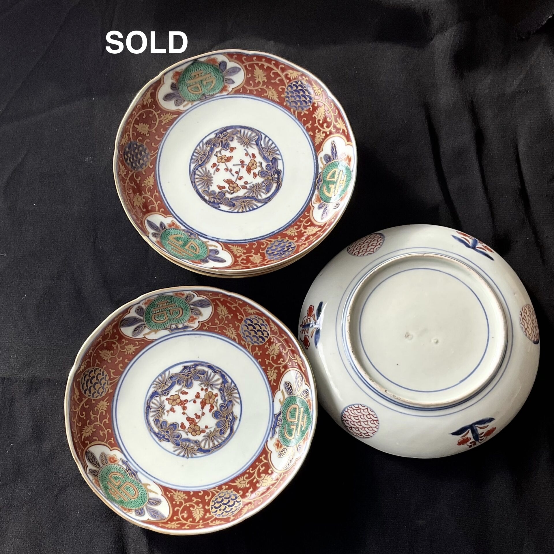 A 伊万里染錦上がり発色綺麗な六寸皿5枚揃い